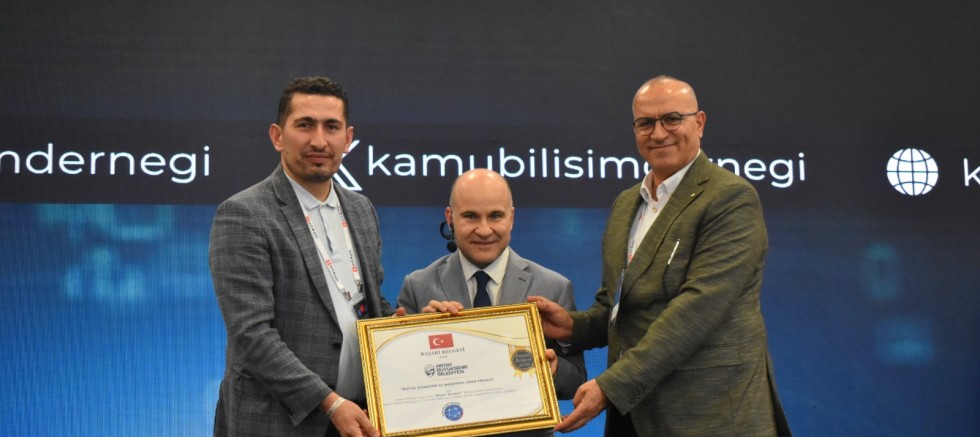 HBB, KAMU BİLİŞİM ZİRVESİ’NDE BAŞARIYA LAYIK GÖRÜLDÜ
