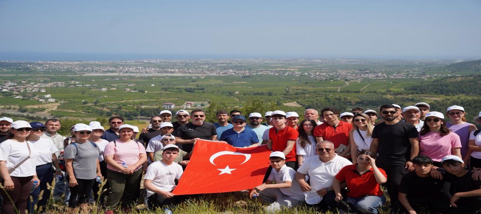 Arsuz’da 19 Mayıs Coşkusu Doğa Yürüyüşüyle Taçlandı