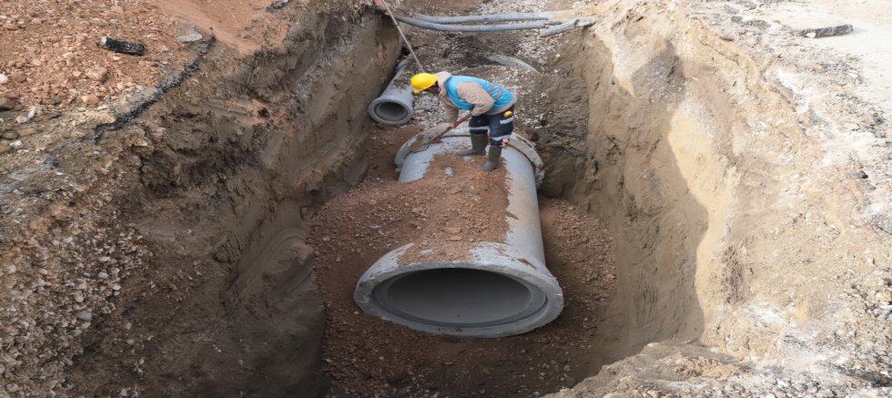 ARSUZ’DA KANALİZASYON VE YAĞMUR SUYU SORUNU TARİH OLUYOR