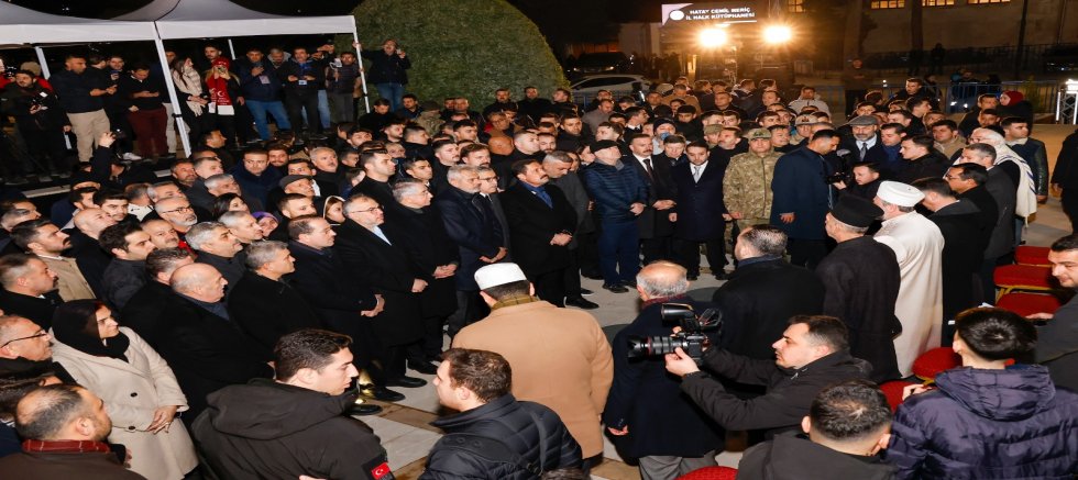 DEPREMİN 3. YILINDA HATAY’DA HÜZÜN DOLU TÖREN