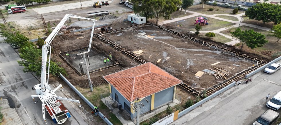 HBB, İSKENDERUN’DA “MODERN HALI SAHA PROJESİNİ” SÜRDÜRÜYOR