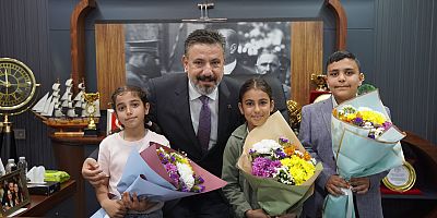 ARSUZ BELEDİYE BAŞKANI SAMİ ÜSTÜN ÜN 23 NİSAN KUTLAMASI 